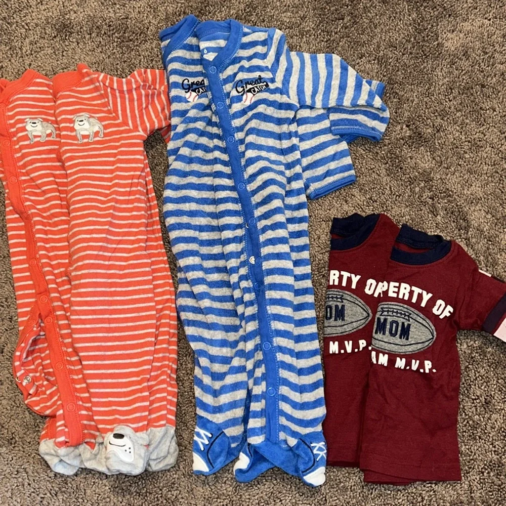 Babyboy 6m matching twins button up footies and tshirt bundle!